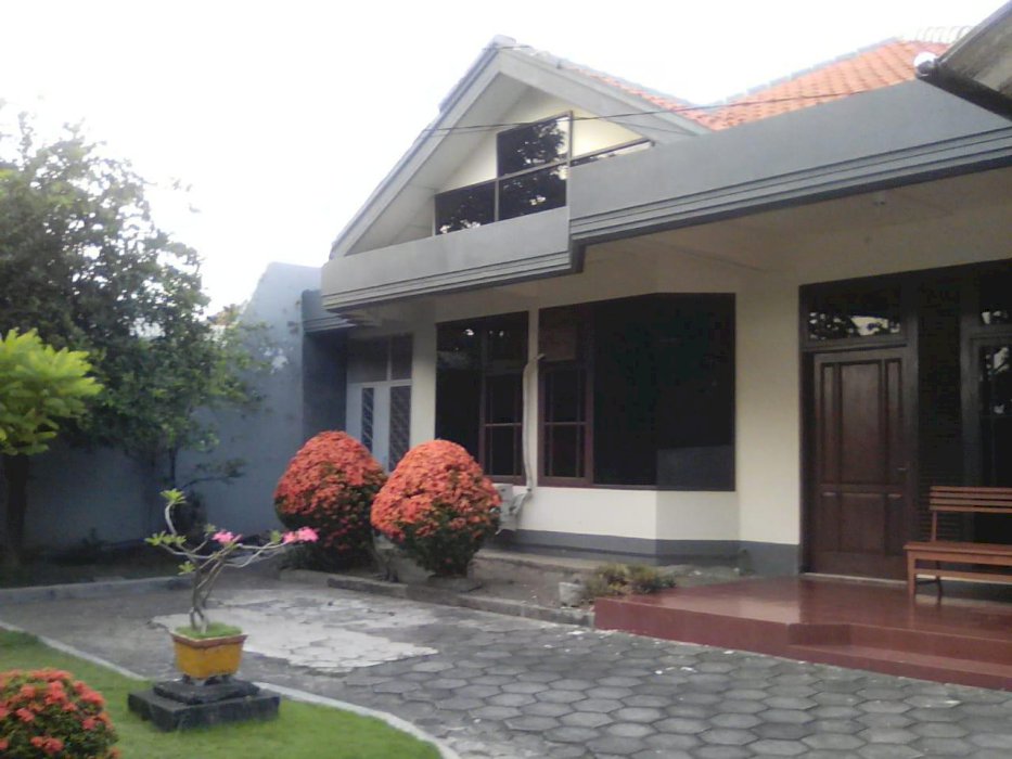 Rumah Di Surabaya Tenggilis