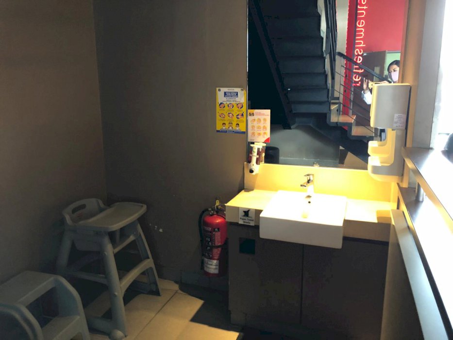 Ruko ex Carl Jr di kemang Raya Ready January 2021 Dijual.co.id