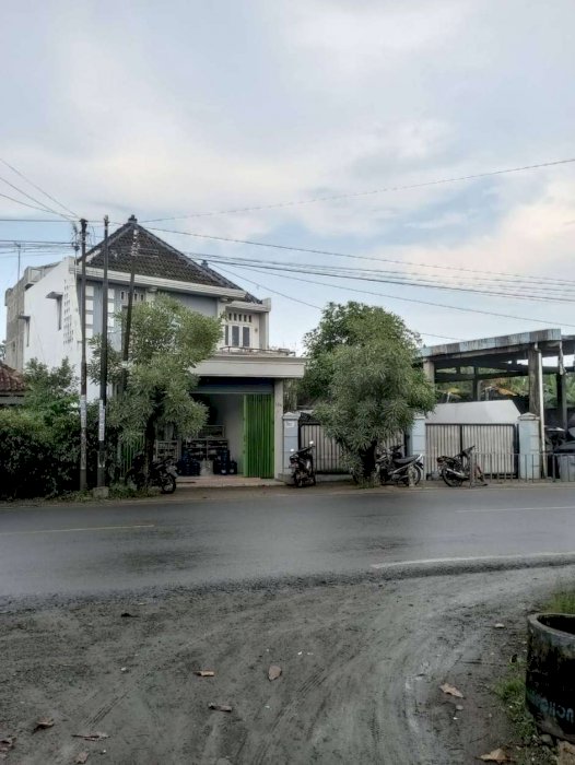 DIJUAL Rumah Tingkat Sarang Walet Toko Cepu Padangan Bojonegoro 